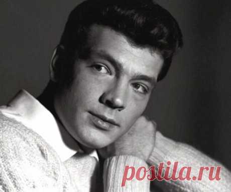 Владимир Трещалов, 25 сентября, 1937
 • 15 декабря 1998
