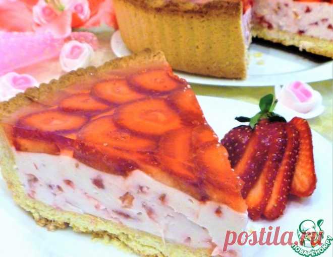 Кокосовый пирог с йогуртом и клубникой – кулинарный рецепт