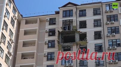 Пять человек пострадали при обстреле Новороссийска со стороны ВСУ. Новороссийск подвергся массированной атаке ВСУ с применением БПЛА самолётного типа, безэкипажных катеров и управляемых ракет, сообщил мэр города Андрей Кравченко. По его словам, пострадали пять человек, в том числе двое детей, введён режим чрезвычайной ситуации. Губернатор Краснодарского края Вениамин Кондратьев добавил, что повреждено три многоквартирных жилых дома. Читать далее