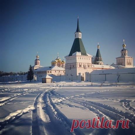 Валдай. Иверский монастырь. Новгородская область.
📷 Тимофей Шутов