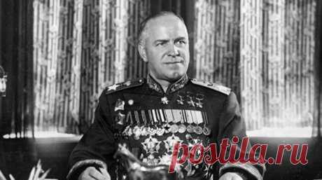 Беспамятство и отупение. К годовщине смерти Георгия Жукова На днях, 18 июня 2019 года, исполнится 45 лет, как ушёл из жизни выдающийся советский военачальник, легендарный маршал Победы, отмеченный во время Первой мировой войны двумя Георгиевскими крестами, а также бесчисленным количеством отечественных и иностранных наград во время Второй мировой, четырежды Герой Советского Союза Георгий Жуков