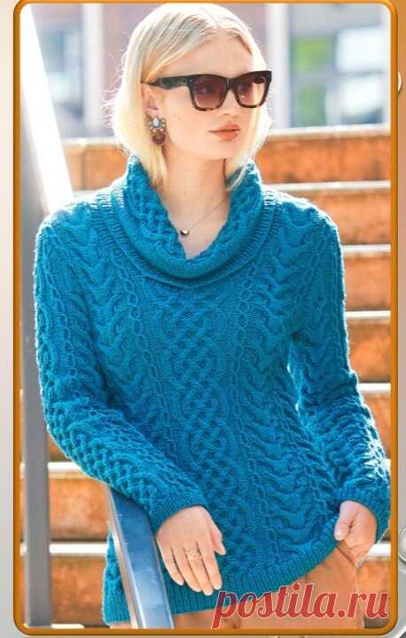 Пуловер с широким воротником и сочетанием 