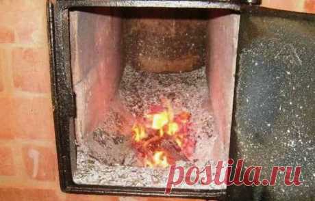 аверняка многие из владельцев частных домов с печным отоплением хотели бы, чтобы дрова горели дольше. Чтобы была какая-то экономия. На их благо есть