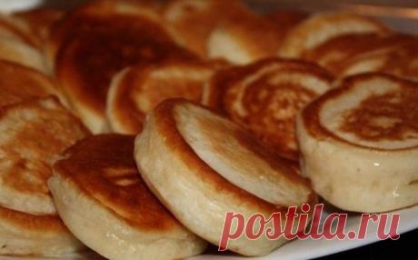 Пышные оладушки на кипяченом кефире - самые вкусные и пышные