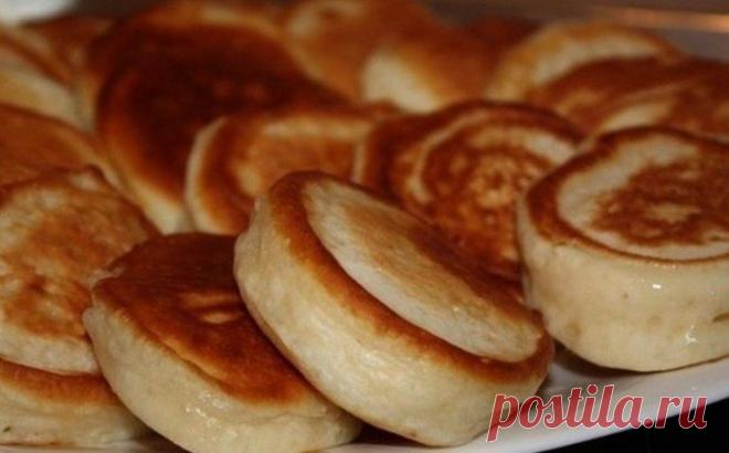 Пышные оладушки на кипяченом кефире - самые вкусные и пышные