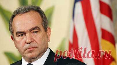 Кэмпбелл: США должны подать своему «заклятому врагу» Ирану военный сигнал. США расценивают Иран как «стратегического заклятого врага», нынешняя американская администрация оценивает возможность подачи Тегерану «военного сигнала» о намерении противодействовать его шагам. Об этом заявил американский дипломат Курт Кэмпбелл. Читать далее