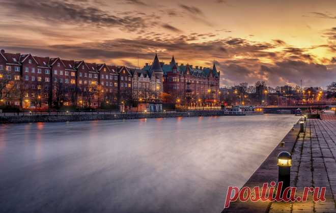 Redigera Redigera Redigera by Åke Fällström / 500px