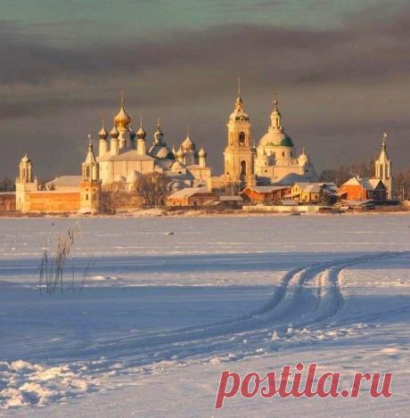 Россия, Ростов Великий зимой