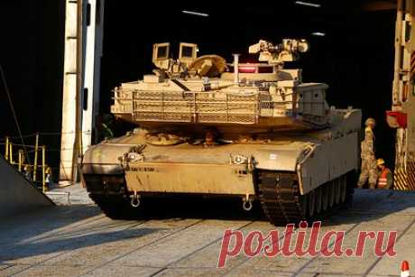 В России оценили перспективы танка Abrams. Американские конструкторы исчерпали модернизационный потенциал танка M1 Abrams, а его дальнейшая доработка может привести к усложнению конструкции, предположил военный эксперт Алексей Леонков. Он отметил, что переданные Киеву 31 Abrams не изменят ситуацию для Вооруженных сил Украины.