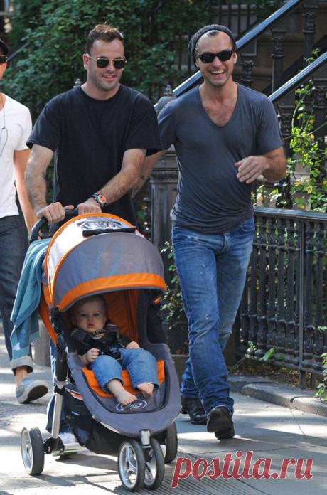 Джонни Ли Миллер и Джуд Лоу