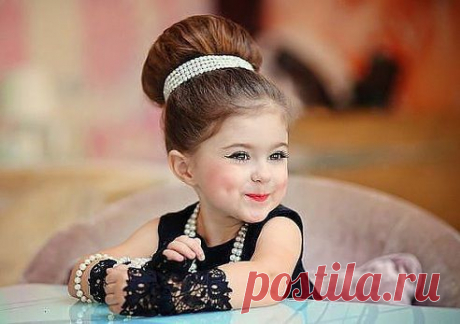 –Паап, а мальчики сегодня на доске матюки писали!!! ––Это плохие мальчики !!!.. Ты то хоть не писала ?.. ––Нееее !!! Я диктовала !!!...