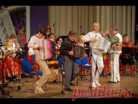 Поелуев, Дербенко, Уханов - "Праздник"