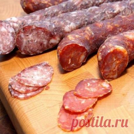 Домашнее колбасное производство одной итальянской семьи