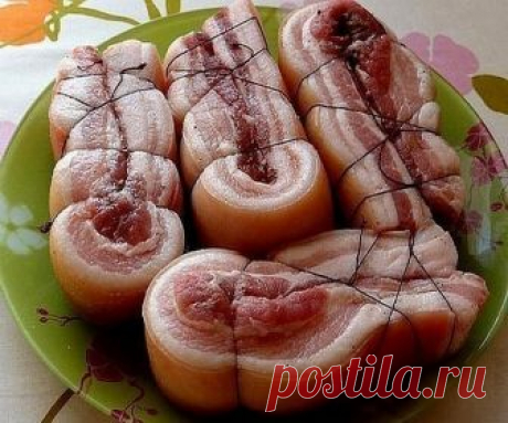 Сало «пятиминутка» — варим пять минут и за пять минут съедаем!
Предлагаем тебе незаслуженно забытый рецепт маринованного сала. Солить подобным образом можно и сало, и мясо, и даже мясо на косточке. Можно закатывать в банки на зиму или кушать сразу. Быстро и вкусно!