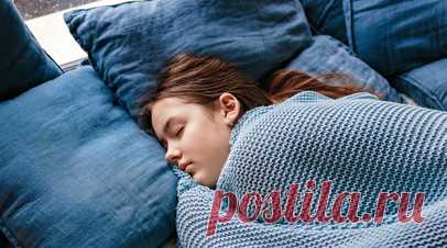 Сомнолог Черкасова посоветовала вовремя ложиться спать в зимнее время. Врач-сомнолог, клинический психолог, член Российского общества сомнологов, кандидат медицинских наук София Черкасова рекомендовала вовремя ложиться спать в зимнее время. Читать далее