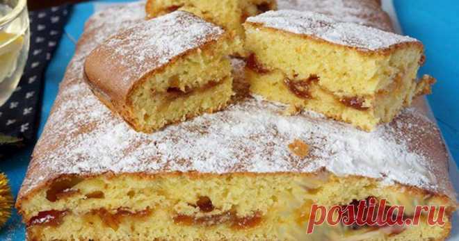 Вкусный и быстрый пирог с вареньем – специально для тех, у кого нет времени на готовку