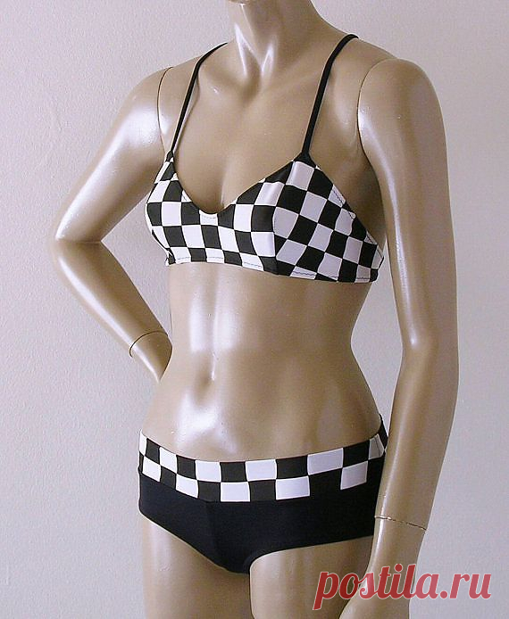 Шахматная доска - $84.00 USD