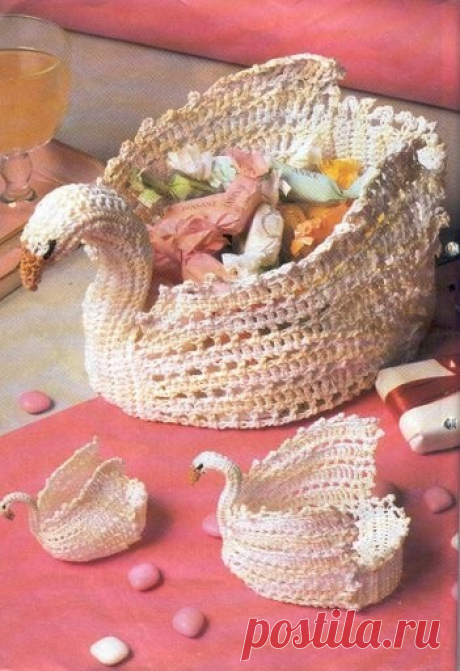 ваза-лебедь вязаная крючком