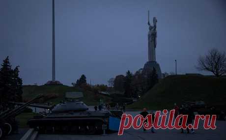 Блинкен оставил за Киевом решение, когда и о чем говорить с Россией. Госсекретарь США также пообещал Киеву помощь в смягчении последствий ракетных ударов по критически важным объектам инфраструктуры