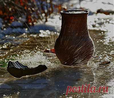 Разбитый кувшин. Глиняный кувшин. Притча
