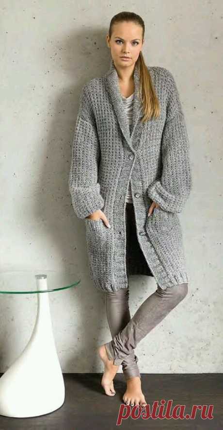 (4) Facebook