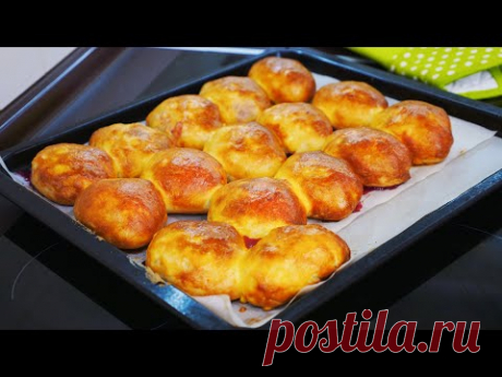 Простые Пирожки с яблоками и вишнями
