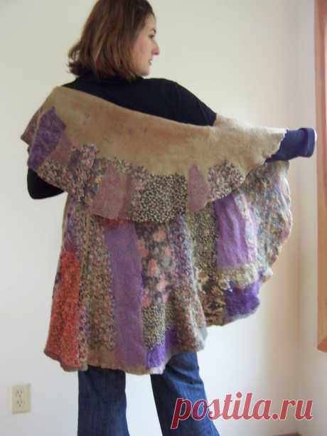 Giuseppina Italia приколол(а) это к доске Felted jackets, coats &amp; wra…