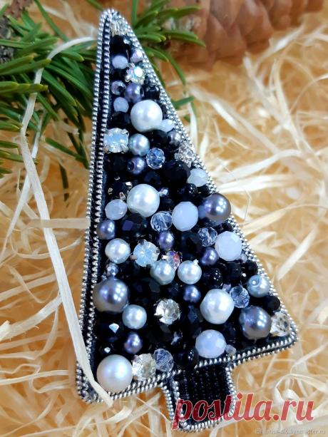 Брошь-булавка из бисера елочка в стиле минимализм – заказать на Ярмарке Мастеров – K3Y36RU | Брошь-булавка, Оренбург