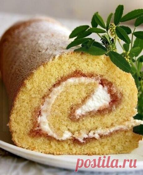 Рулет или рецепт очень удачного бисквита 

Пышный, мягкий, легко сворачивается (как в теплом, так и в холодном виде), не ломается, не сухой, вкусный... 

ИНГРЕДИЕНТЫ: 

Стакан - 250 мл 

Бисквит: 
1/4 ст. молока 
2 ст. л. сливочного масла 
100 г муки 
40 г крахмала 
1 ч. л. разрыхлителя (или 1 ч.л. соды без горки) 
2/3 ст. сахара 
1/4 ч. л. соли 
3 яйца 

Начинка: 
любая 

РЕЦЕПТ ПРИГОТОВЛЕНИЯ: 

Бисквит: 
Разогреть духовку до 190С. 
Застелить пергаментом противень размеро...