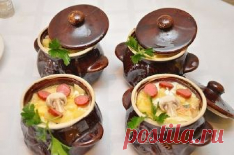 Охотничьи колбаски с картофелем в горшочках
