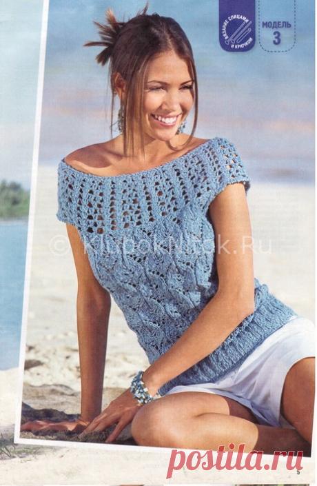 Голубой топ с круглой кокеткой