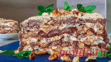 Торт Королевский! Самый вкусный торт без муки - Будет вкусно - 29 июля - 43397089513 - Медиаплатформа МирТесен Королевский торт — потрясающий торт, в составе которого нет ни грамма муки, Как ни удивительно, но в рецептуре этого торта настолько мало ингредиентов, что на просторах всего бывшего Советского Союза рецепт Королевского торта без муки оставался неизменным и стал поистине классическим. Вот его-то - 29 июля - 43397089513 - Медиаплатформа МирТесен