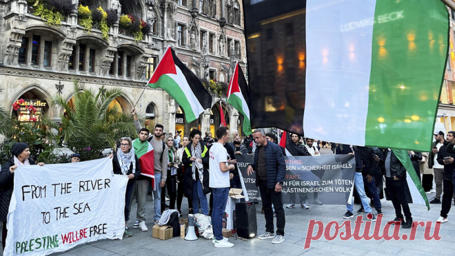 В ФРГ увеличилось количество антисемитских инцидентов. В Германии количество антисемитских инцидентов увеличилось в четыре раза на фоне конфликта в секторе Газа. Об этом сообщает РИА Новости со ссылкой на доклад Федеральной ассоциации отделов регистрации и обзора информации по антисемитизму ...