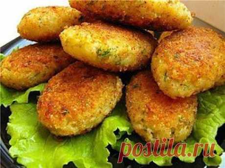 10 рецептов вкусных котлеток и тефтелек.

Сохраните себе, пригодится!

1. Капустные котлеты.

Ингредиенты:
500 г капусты,
2 столовые ложки манной крупы,
2 столовые ложки молотых сухарей,
соль по вкусу...