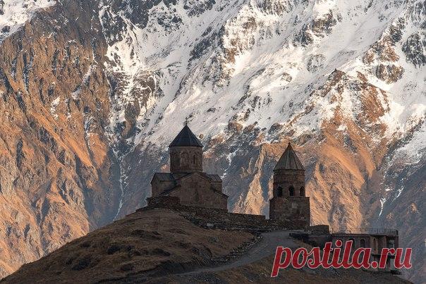 Гергетская церковь, Грузия. Автор фото – Михаил Туркеев.