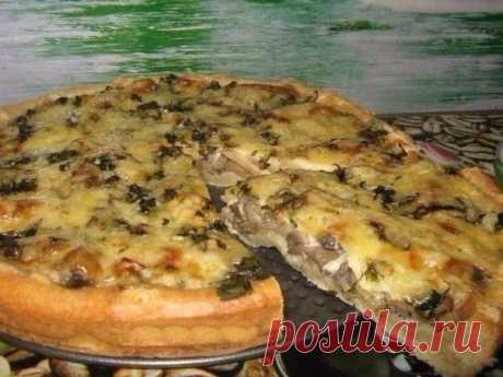 ​Мега грибной пирог Вкуснее не придумаешь&nbsp; 
 
Ингредиенты:&nbsp;
 
Для теста:&nbsp;&nbsp; слив. масло 50 гр.&nbsp;&nbsp;
яйцо 1 шт.&nbsp;&nbsp;
холодная вода 3 ст.л.&nbsp;&nbsp;
соль 0.5 ч.л.&nbsp;&nbsp;
мука 200 гр.&nbsp;
 
Для начинки:&nbsp;&nbsp; грибы (у меня консерв. шампиньоны) 1 б. ,...