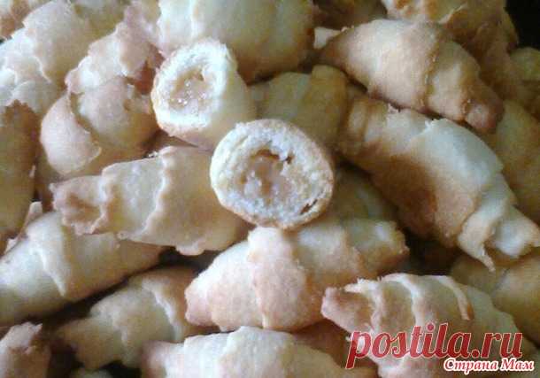 Рогалики-малютки с варёным сгущённым молоком 