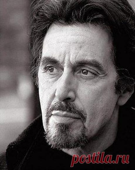 Зачем мне другие? Я не хочу быть вагоном, в который входят и выходят. Мне нужен один пассажир... с которым я доеду до конечной.

Аль Пачино