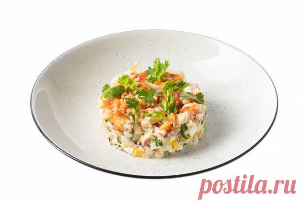 Крабовый салат рецепт – салаты. «Еда»>>>Мясо краба140 г
==Консервированная кукуруза100 г
==Огурцы80 г
==Редис50 г
==Красный лук10 г
== яйцо1 штука
==Жасминовый рис40 г
==Кинза5 г
==Майонез90 г
==Йогурт15 г
Соевый соус,Шрирача,Соль-по вкусу