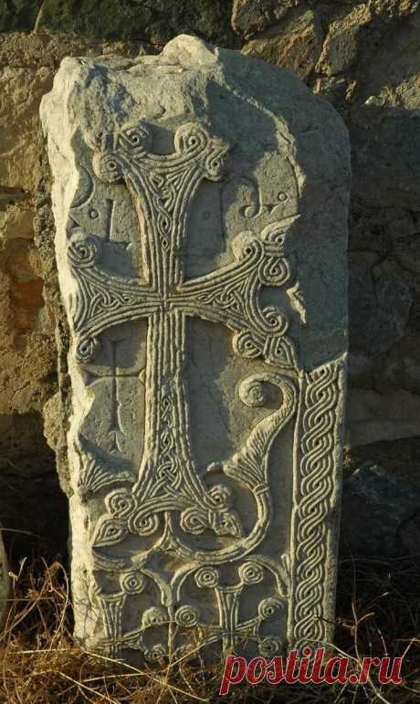 Բարի լույս ազգ հայոց🇦🇲

Երկու մասունք, 1002 թ., 1290 թ.: Թարթառի վերնահովիտ,Արցախ: