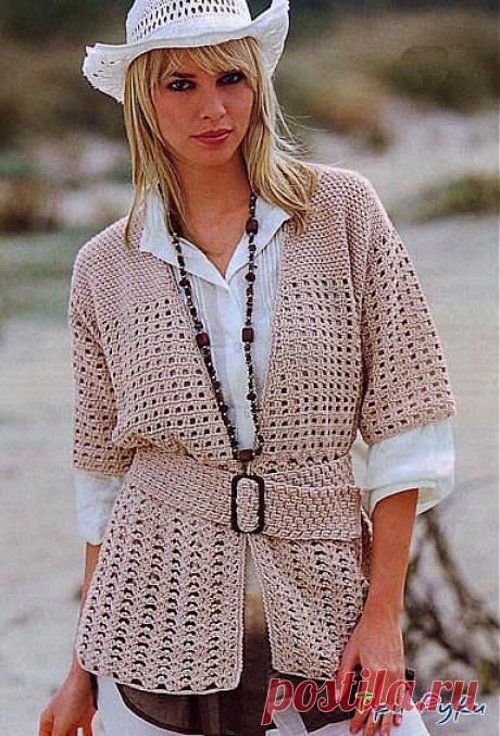 Жакет с поясом.