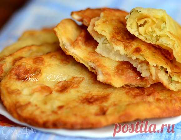 Очень вкусные тоненькие пирожки с мясом и картошечкой. Ингредиенты: кефир, яйца куриные, разрыхлитель | Официальный сайт кулинарных рецептов Юлии Высоцкой