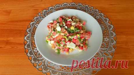 Салат из крабовых палочек с консервированной фасолью и яйцами Добро пожаловать на наш кулинарный канал! Сегодня мы приготовим один из самых популярных и любимых салатов - салат из крабовых палочек с консервированной фасолью и яйцами. Этот салат станет отличным дополнением к вашему праздничному столу или просто семейному ужину. Он обладает нежным и...