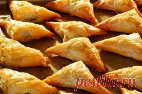 Пирожки на сметане с плавленым сыром