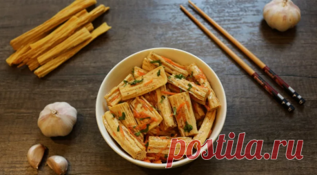 Вкусно и просто: как приготовить «соевую» спаржу дома
Сразу скажу, варить сою самостоятельно, чтобы собрать с нее пенки, накрутить из них спиралек а затем высушить , я не предлагаю, процесс этот трудоемкий, требующий навыков и посуды, так что зачем возиться? Ведь сначала нужно вымочить соевые бобы, а потом жидкость, которую из них получают в результате вымачивания (соевое молоко), долго и упорно кипятить, снимая […]
Читай дальше на сайте. Жми подробнее ➡