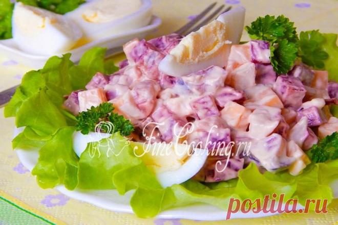 Салат со свеклой, сыром и селедкой - рецепт с фото