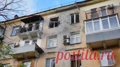 Мэр Новороссийска Кравченко сообщил о повреждении 60 квартир при атаке БПЛА. Атака беспилотных летательных аппаратов Вооружённых сил Украины на Новороссийск привела к повреждению 60 квартир. Об этом сообщил мэр города Андрей Кравченко. Читать далее