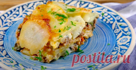 ​Мясной пирог с овощами и хрустящим картофелем