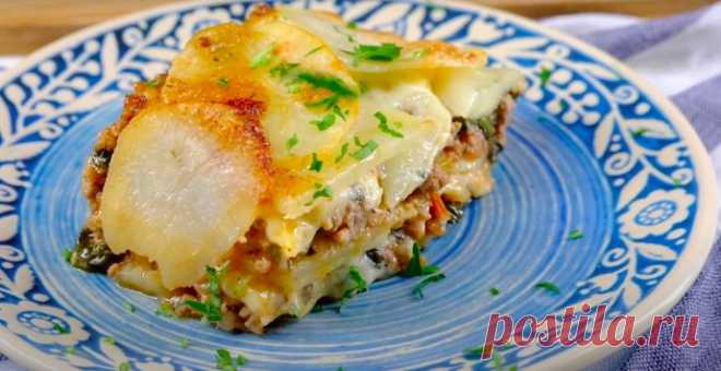 ​Мясной пирог с овощами и хрустящим картофелем