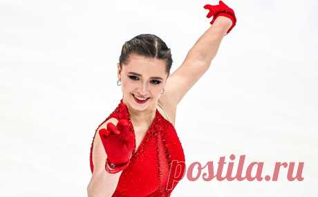 Валиева выиграла короткую программу на чемпионате России. Фигуристка показала результат 81,85 балла. На втором месте Аделия Петросян (79,06), на третьем — Софья Муравьева (78,33)
